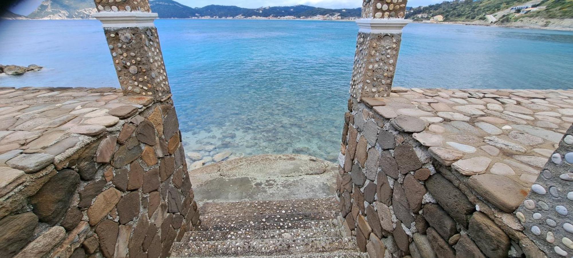 Hidden Paradise Agios Georgios Pagon Exterior foto